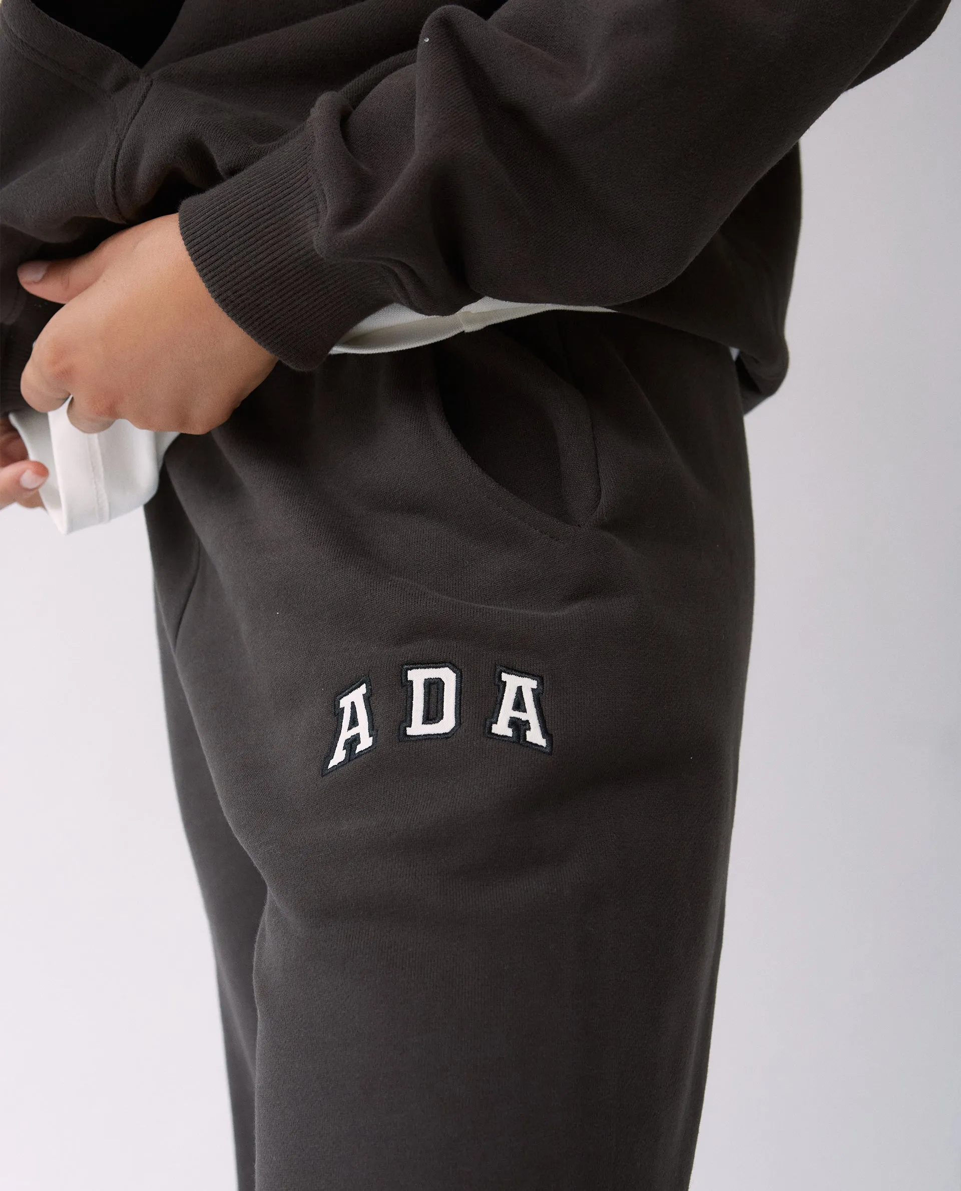 ADA Sweatpants - Coffee Bean