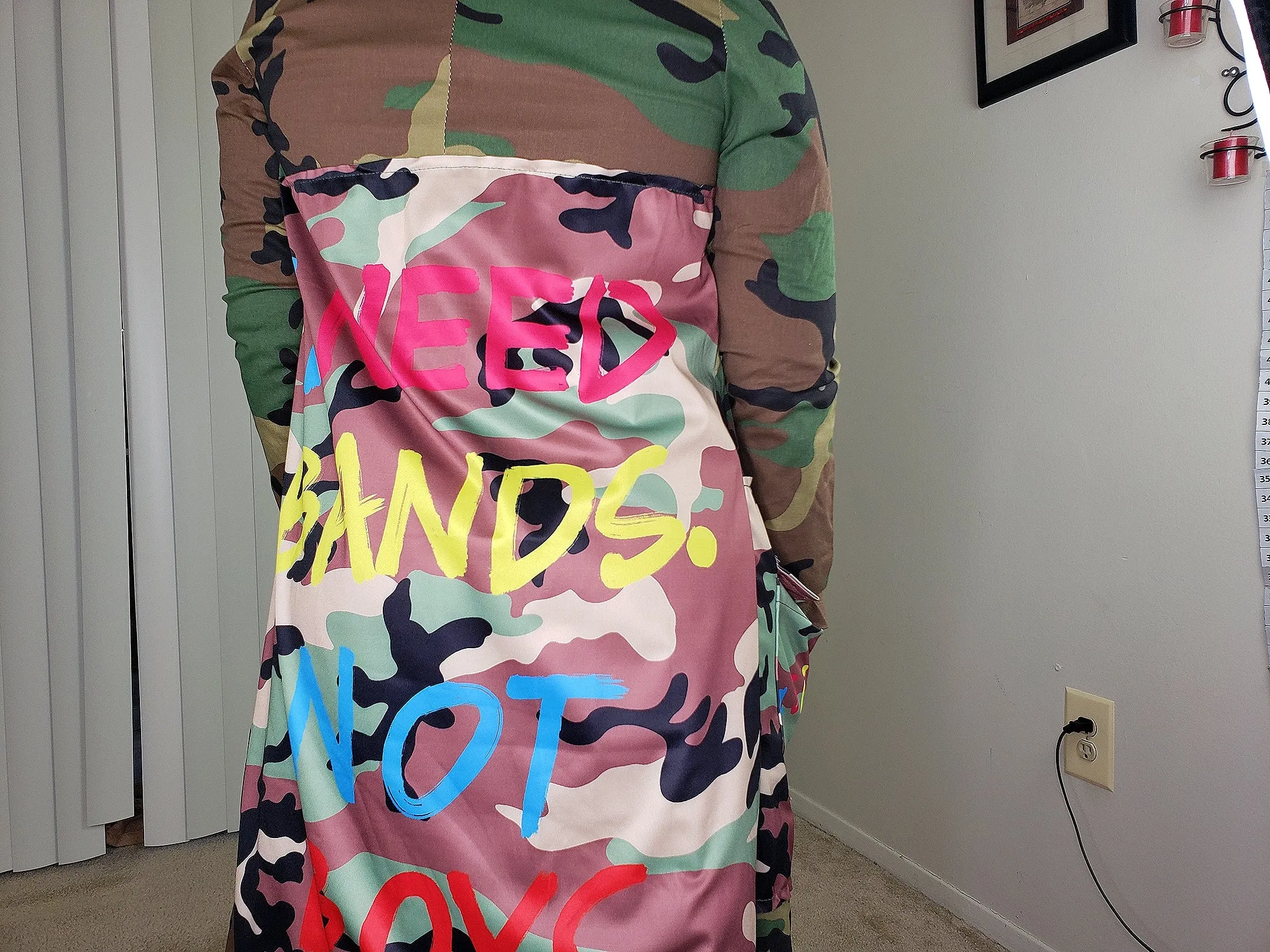 BANDS VS BOYS - Camo Trench Coat