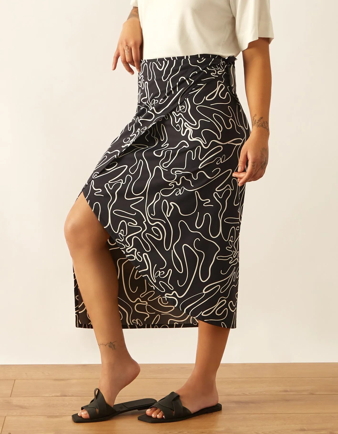 It's A Swirl Midi Skirt