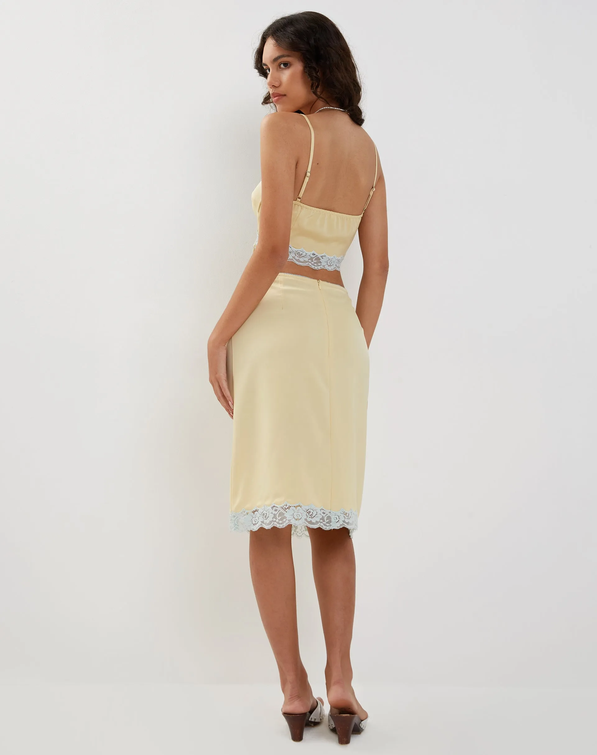 Resika Low Rise Midi Skirt in Satin Pale Yellow